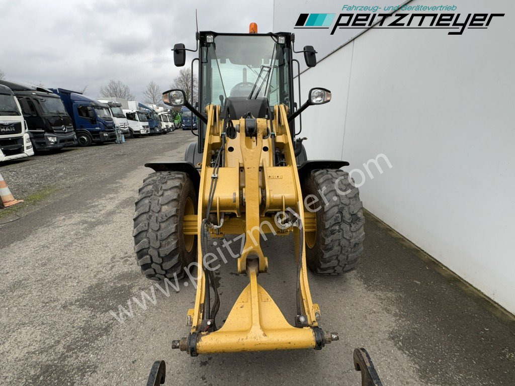 CAT Radlader 908 M Palettengabel +4in1 Schaufel 20 km/h - Ładowarka kołowa: zdjęcie 5 CAT Radlader 908 M Palettengabel +4in1 Schaufel 20 km/h - Ładowarka kołowa: zdjęcie 5