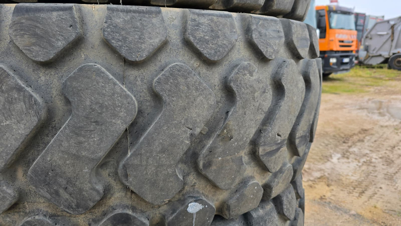 MICHELIN 17.5 R25 4pcs - Kompletne koło do Maszyn budowlanych: zdjęcie 3 MICHELIN 17.5 R25 4pcs - Kompletne koło do Maszyn budowlanych: zdjęcie 3