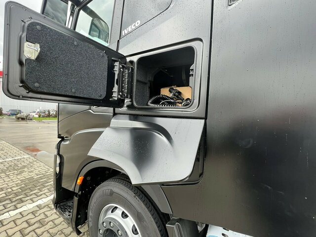 IVECO S-Way AS440S49T/P - AF4T COMFORT+AERO+ LED+NAVI... - Ciągnik siodłowy: zdjęcie 3 IVECO S-Way AS440S49T/P - AF4T COMFORT+AERO+ LED+NAVI... - Ciągnik siodłowy: zdjęcie 3