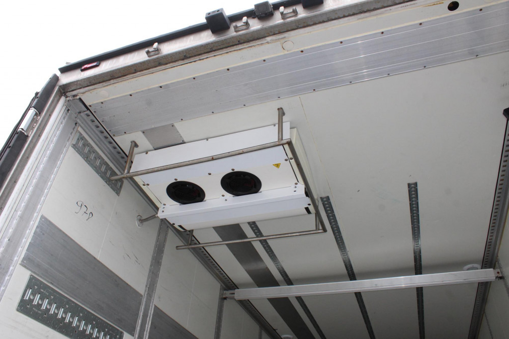 Krone CV 1950 MT Bi-Temp Doppelstock Blumen Aluboden - Naczepa chłodnia: zdjęcie 2 Krone CV 1950 MT Bi-Temp Doppelstock Blumen Aluboden - Naczepa chłodnia: zdjęcie 2