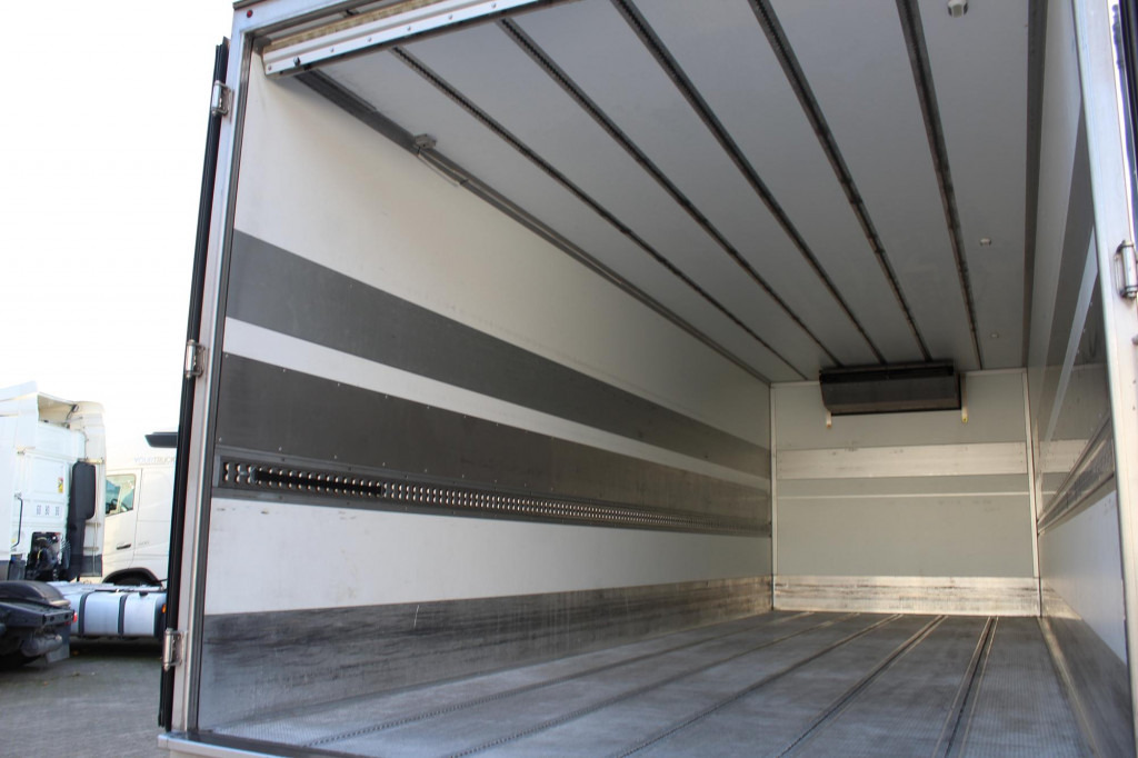 Mercedes-Benz Atego 1221 E6 TK T-800 R Strom Türen+LBW - Samochód ciężarowy chłodnia: zdjęcie 2 Mercedes-Benz Atego 1221 E6 TK T-800 R Strom Türen+LBW - Samochód ciężarowy chłodnia: zdjęcie 2