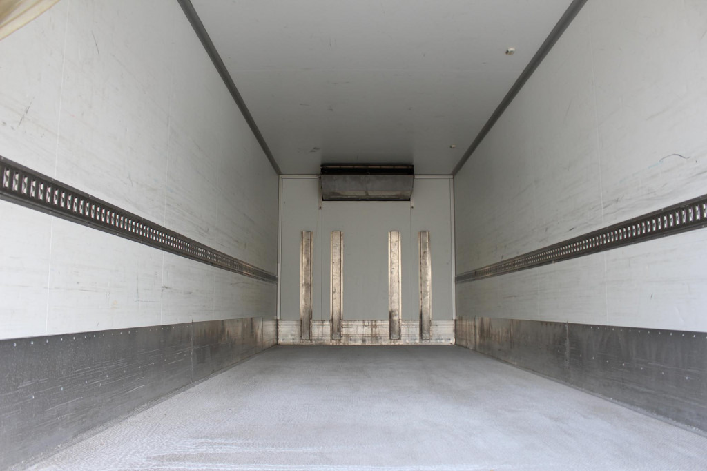 Mercedes-Benz Atego 1223 E6 TK T-800 R Strom LBW - Samochód ciężarowy chłodnia: zdjęcie 2 Mercedes-Benz Atego 1223 E6 TK T-800 R Strom LBW - Samochód ciężarowy chłodnia: zdjęcie 2