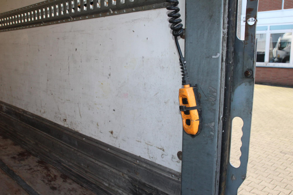 Renault D 280E6 Wide Koffer LBW nur 268Tkm! - Samochód ciężarowy furgon: zdjęcie 4 Renault D 280E6 Wide Koffer LBW nur 268Tkm! - Samochód ciężarowy furgon: zdjęcie 4