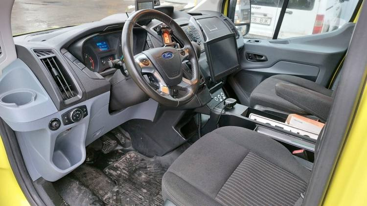 FORD TRANSIT 2,0TDI AMBULANCE KLIMA 12.2018 EURO 6, 3 UNITS - Pogotowie: zdjęcie 2 FORD TRANSIT 2,0TDI AMBULANCE KLIMA 12.2018 EURO 6, 3 UNITS - Pogotowie: zdjęcie 2