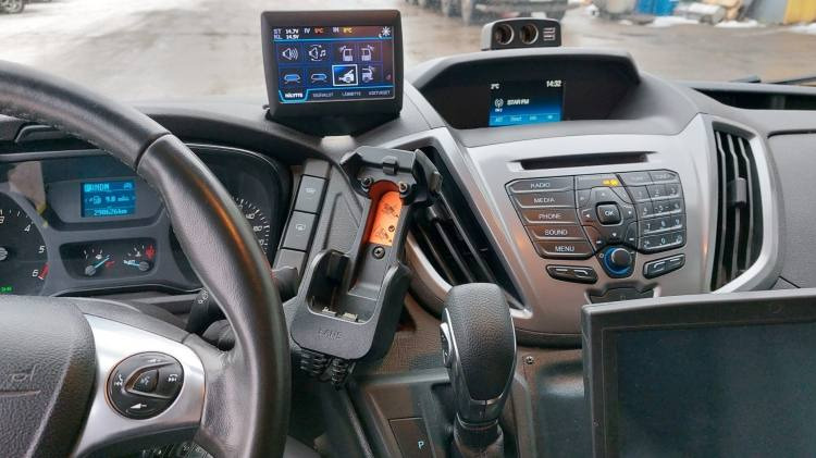 FORD TRANSIT 2,0TDI AMBULANCE KLIMA 12.2018 EURO 6, 3 UNITS - Pogotowie: zdjęcie 4 FORD TRANSIT 2,0TDI AMBULANCE KLIMA 12.2018 EURO 6, 3 UNITS - Pogotowie: zdjęcie 4