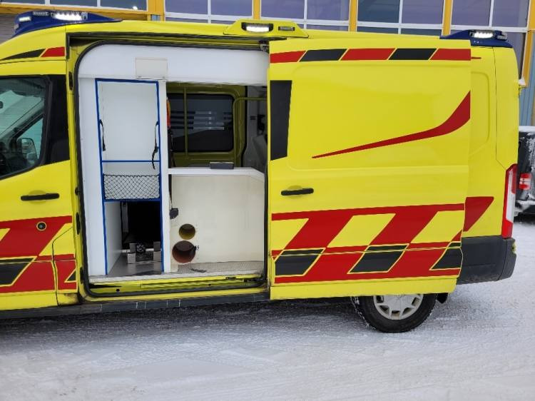 FORD TRANSIT 2,0TDI AMBULANCE KLIMA 4.2018 EURO 6, 3 UNITS - Pogotowie: zdjęcie 4 FORD TRANSIT 2,0TDI AMBULANCE KLIMA 4.2018 EURO 6, 3 UNITS - Pogotowie: zdjęcie 4