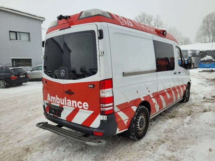 MERCEDES – BENZ SPRINTER 3.0D AMBULANCE (PROFILE) KLIMA 7.2015 EURO 6 - Pogotowie: zdjęcie 4 MERCEDES – BENZ SPRINTER 3.0D AMBULANCE (PROFILE) KLIMA 7.2015 EURO 6 - Pogotowie: zdjęcie 4