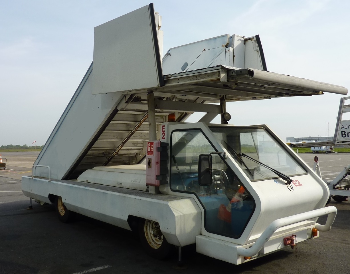 SOVAM Passenger Stairs 1.9 SPS - Schody pasażerskie: zdjęcie 1 SOVAM Passenger Stairs 1.9 SPS - Schody pasażerskie: zdjęcie 1