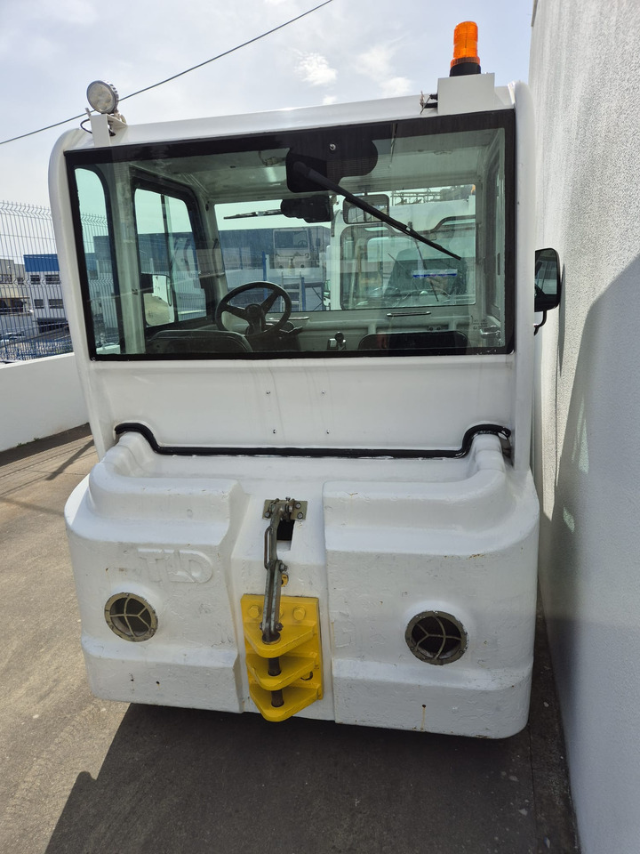 TLD JST30 - Ciągnik bagażowy: zdjęcie 5 TLD JST30 - Ciągnik bagażowy: zdjęcie 5