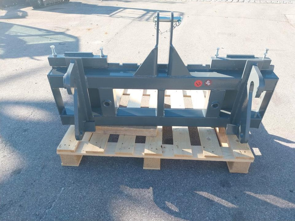 Adapter Kramer Hoflader Radlader auf 3 Punkt Kat II Palettengabel - Widły do Ładowarek kołowych: zdjęcie 3 Adapter Kramer Hoflader Radlader auf 3 Punkt Kat II Palettengabel - Widły do Ładowarek kołowych: zdjęcie 3