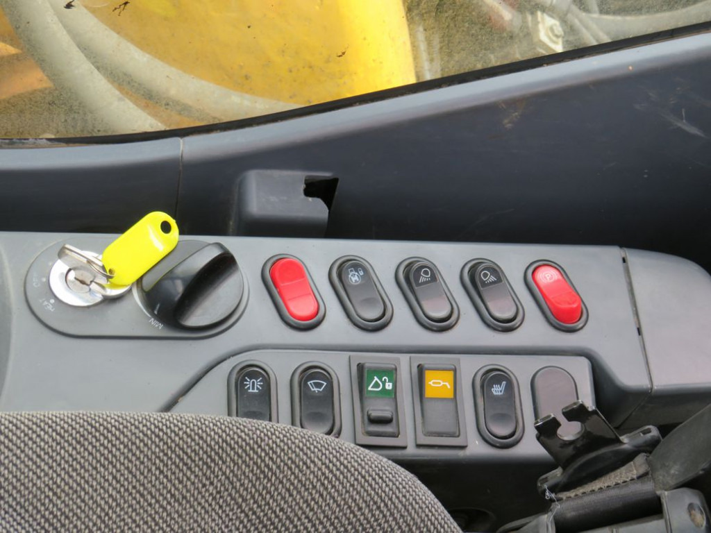 KOMATSU HANOMAG Mobilbagger PW 148 - 8 Bagger 6.824h Deutsch top - Koparka kołowa: zdjęcie 2 KOMATSU HANOMAG Mobilbagger PW 148 - 8 Bagger 6.824h Deutsch top - Koparka kołowa: zdjęcie 2