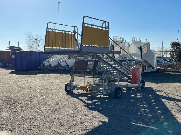 Maintenance Stairs SPS OT-14 - Schody pasażerskie: zdjęcie 3 Maintenance Stairs SPS OT-14 - Schody pasażerskie: zdjęcie 3