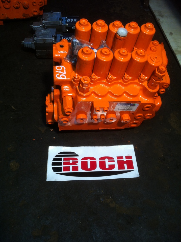 DAEWOO X28-75 426-E0068A - 10 SEKCYJNY - Zawór hydrauliczny do Koparek gąsienicowych: zdjęcie 1 DAEWOO X28-75 426-E0068A - 10 SEKCYJNY - Zawór hydrauliczny do Koparek gąsienicowych: zdjęcie 1