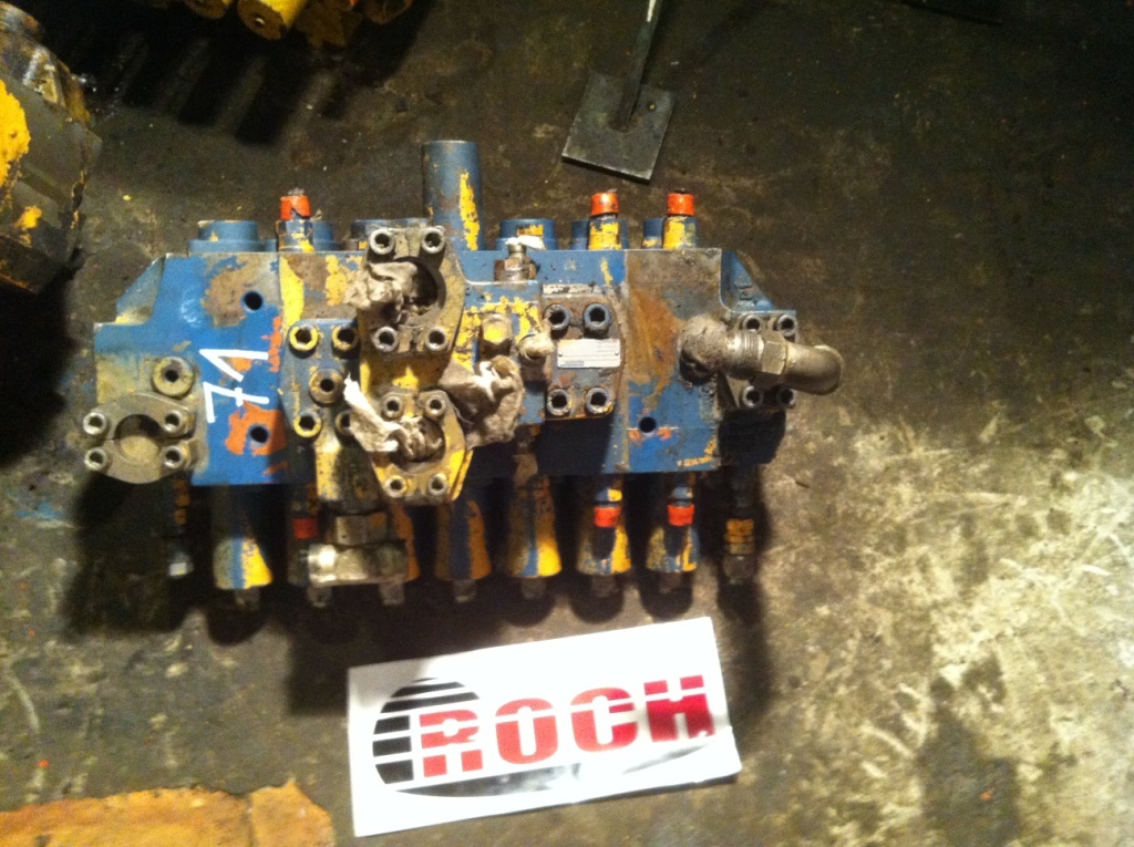 MANNESMANN REXROTH 547838 M8-1120-01/7M8-18 600987 - 7 SEKCYJNY + 00562170 MH2WH18B02F1/006LUM11 - Zawór hydrauliczny do Koparek: zdjęcie 1 MANNESMANN REXROTH 547838 M8-1120-01/7M8-18 600987 - 7 SEKCYJNY + 00562170 MH2WH18B02F1/006LUM11 - Zawór hydrauliczny do Koparek: zdjęcie 1