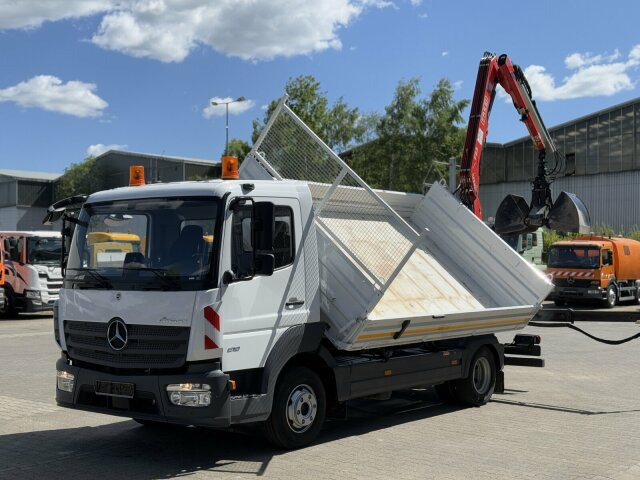 Mercedes-Benz ATEGO 818 4x2 Euro 6 Kipper Kran FASSI F65B.0.22 - Samochód dostawczy wywrotka: zdjęcie 4 Mercedes-Benz ATEGO 818 4x2 Euro 6 Kipper Kran FASSI F65B.0.22 - Samochód dostawczy wywrotka: zdjęcie 4