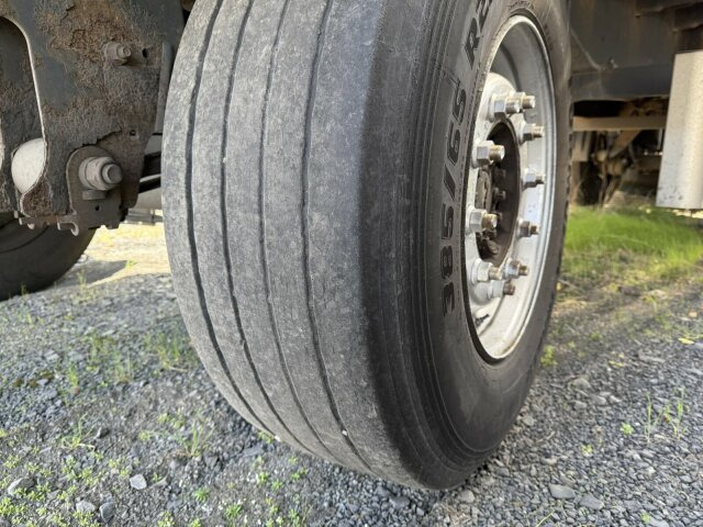 Schmitz Cargobull Gotha AFG 18 BS Baustoffanhänger 2 Achse - Przyczepa platforma/ Skrzyniowa: zdjęcie 4 Schmitz Cargobull Gotha AFG 18 BS Baustoffanhänger 2 Achse - Przyczepa platforma/ Skrzyniowa: zdjęcie 4