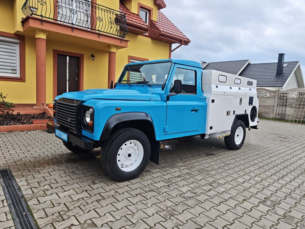 Land Rover Defender 130 RIVARD Premium - Samochód asenizacyjny: zdjęcie 2 Land Rover Defender 130 RIVARD Premium - Samochód asenizacyjny: zdjęcie 2