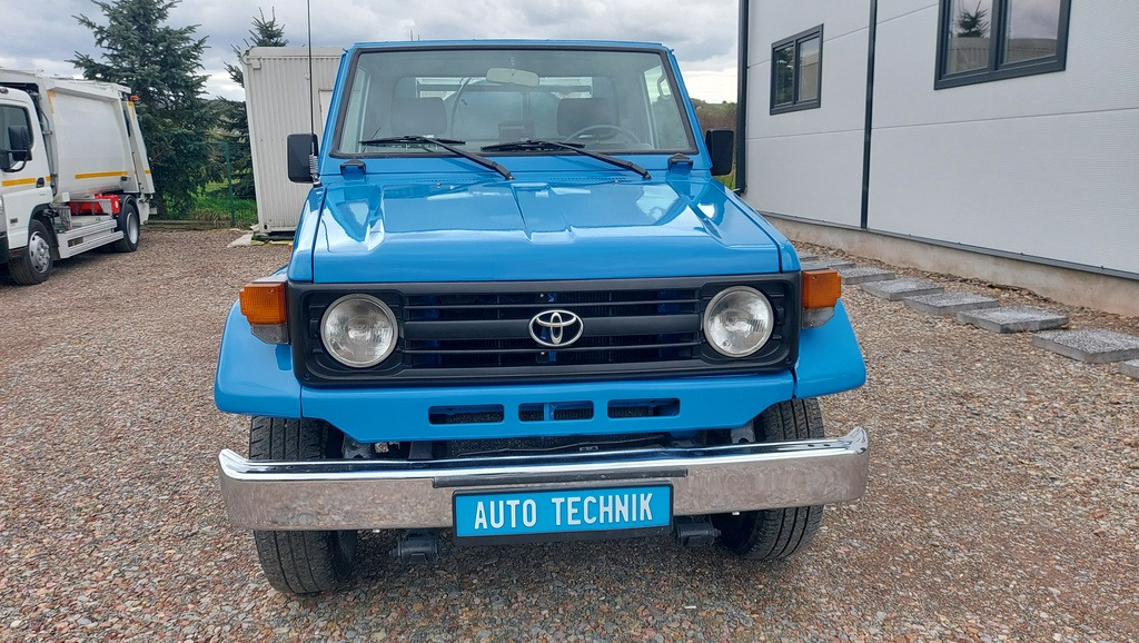 Toyota Land Cruiser COMBI HYDRO CLEANER Mini Combine - Samochód asenizacyjny: zdjęcie 4 Toyota Land Cruiser COMBI HYDRO CLEANER Mini Combine - Samochód asenizacyjny: zdjęcie 4