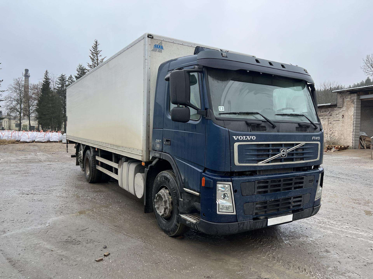 VOLVO FM9.260 - Samochód ciężarowy furgon: zdjęcie 1 VOLVO FM9.260 - Samochód ciężarowy furgon: zdjęcie 1