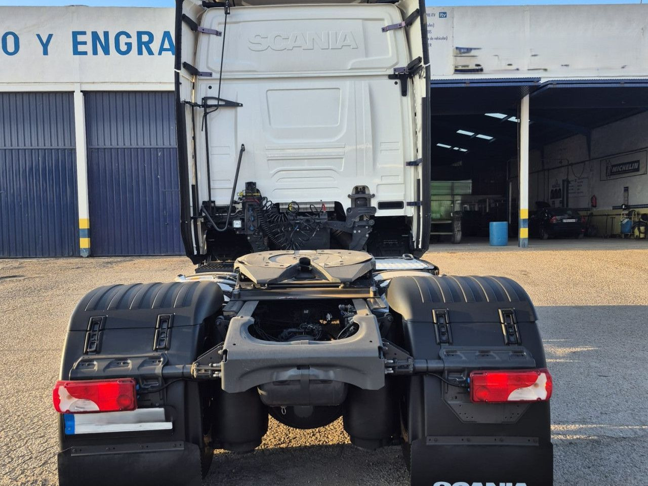 Scania R 590 - Ciągnik siodłowy: zdjęcie 4 Scania R 590 - Ciągnik siodłowy: zdjęcie 4