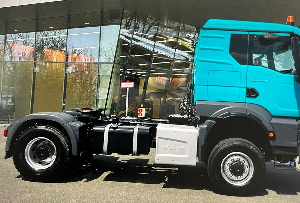 MAN TGS 18.430 4x4 BL SA TGS 18.430 4x4 BL SA, Navi, Hydraulik - Ciągnik siodłowy: zdjęcie 2 MAN TGS 18.430 4x4 BL SA TGS 18.430 4x4 BL SA, Navi, Hydraulik - Ciągnik siodłowy: zdjęcie 2