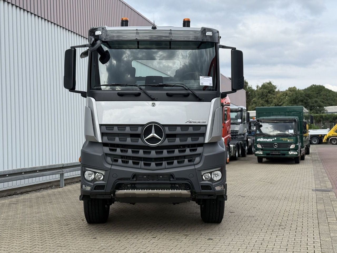 Nowy Ciągnik siodłowy Mercedes-Benz Arocs 1853 AS 4x4 Arocs 1853 AS 4x4, Retarder, MultimediaCockpit, Navi: zdjęcie 9 Nowy Ciągnik siodłowy Mercedes-Benz Arocs 1853 AS 4x4 Arocs 1853 AS 4x4, Retarder, MultimediaCockpit, Navi: zdjęcie 9