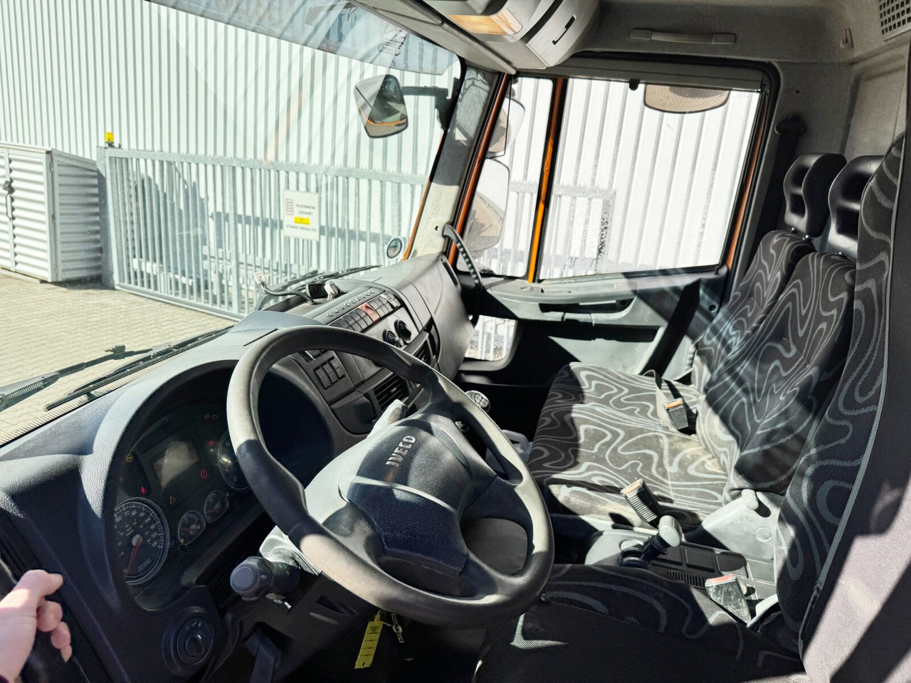 Euro Cargo 160E25 4x2 Euro Cargo 160E25 4x2, HIAB Abroller - Ciężarówka hakowiec: zdjęcie 2 Euro Cargo 160E25 4x2 Euro Cargo 160E25 4x2, HIAB Abroller - Ciężarówka hakowiec: zdjęcie 2