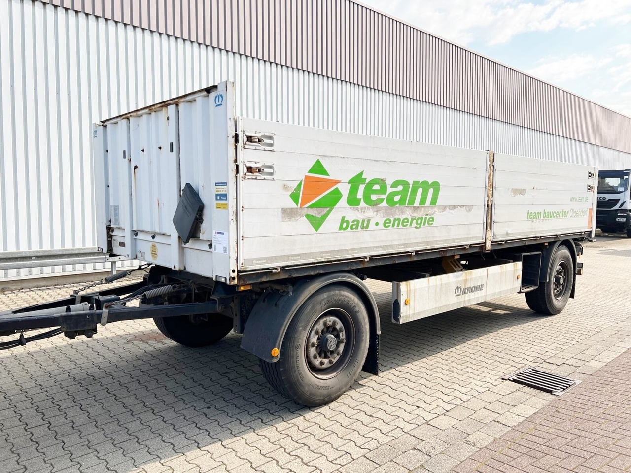 Krone AZP 18 AZP 18 - Przyczepa platforma/ Skrzyniowa: zdjęcie 1 Krone AZP 18 AZP 18 - Przyczepa platforma/ Skrzyniowa: zdjęcie 1