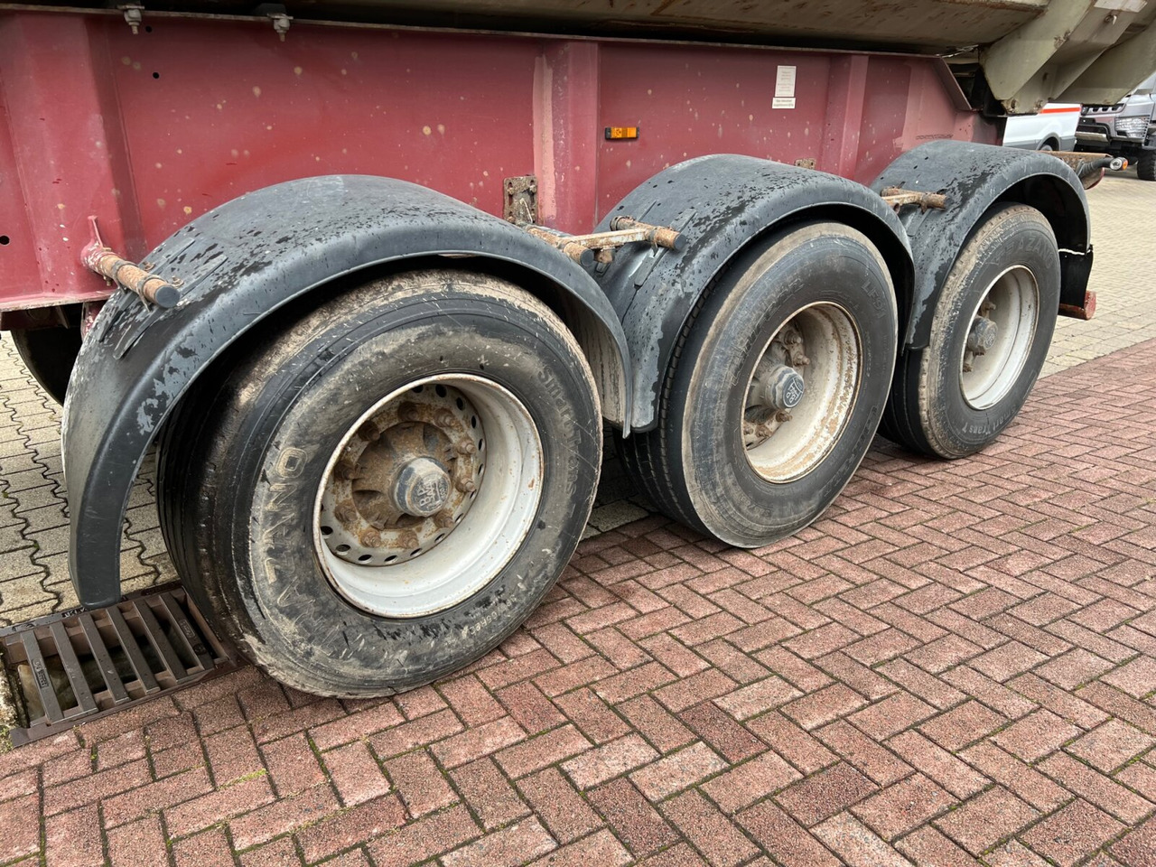 Naczepa wywrotka Langendorf SKS-HS 24/28 SKS-HS 24/28, Stahlmulde ca. 24m³, Liftachse: zdjęcie 9 Naczepa wywrotka Langendorf SKS-HS 24/28 SKS-HS 24/28, Stahlmulde ca. 24m³, Liftachse: zdjęcie 9