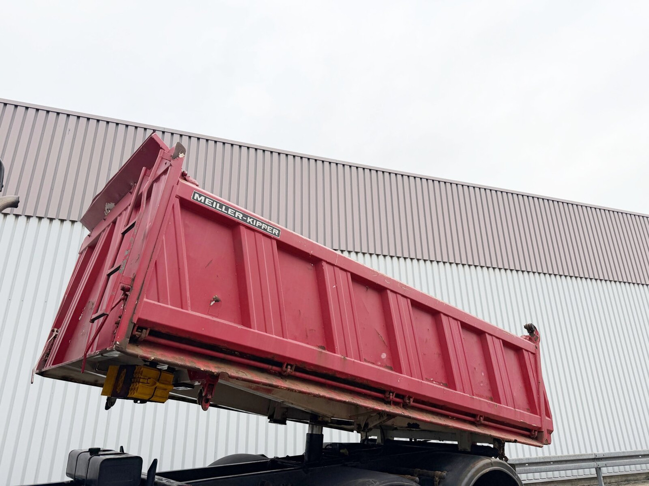 MAN TGA 26.400 6x6 BB TGA 26.400 6x6 BB, Winterdienstausstattung - Wywrotka: zdjęcie 2 MAN TGA 26.400 6x6 BB TGA 26.400 6x6 BB, Winterdienstausstattung - Wywrotka: zdjęcie 2