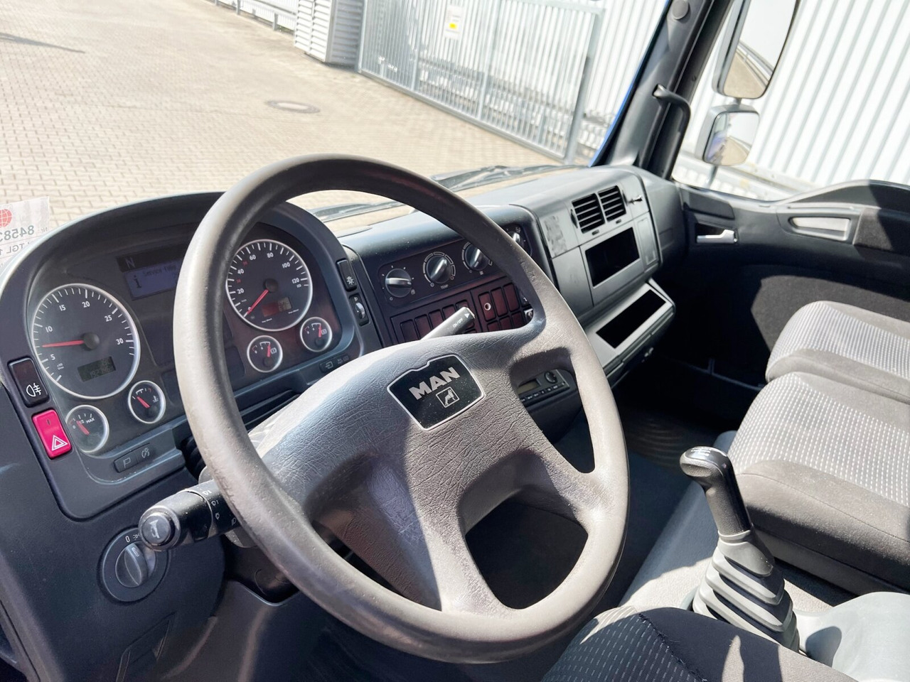 MAN TGL 12.180/210 4x2 BB TGL 12.180/210 4x2 BB, City-Abroller, Kran AMCO VEBA 807N2S - Ciężarówka hakowiec, Samochod ciężarowy z HDS: zdjęcie 4 MAN TGL 12.180/210 4x2 BB TGL 12.180/210 4x2 BB, City-Abroller, Kran AMCO VEBA 807N2S - Ciężarówka hakowiec, Samochod ciężarowy z HDS: zdjęcie 4