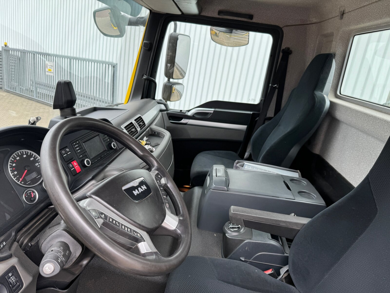 MAN TGM 18.290 4x2 BL TGM 18.290 4x2 BL, Meiller Teleabsetzkipper, Funk - Bramowiec: zdjęcie 4 MAN TGM 18.290 4x2 BL TGM 18.290 4x2 BL, Meiller Teleabsetzkipper, Funk - Bramowiec: zdjęcie 4