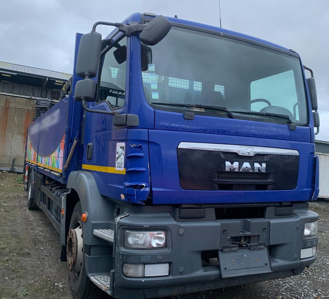 MAN TGM 18.290 4x2 BL mit MOTORSCHADEN! TGM 18.290 4x2 BL, Heckkran Palfinger PK12001L, MOTORSCHADEN! - Samochod ciężarowy z HDS, Samochód ciężarowy skrzyniowy/ Platforma: zdjęcie 4 MAN TGM 18.290 4x2 BL mit MOTORSCHADEN! TGM 18.290 4x2 BL, Heckkran Palfinger PK12001L, MOTORSCHADEN! - Samochod ciężarowy z HDS, Samochód ciężarowy skrzyniowy/ Platforma: zdjęcie 4