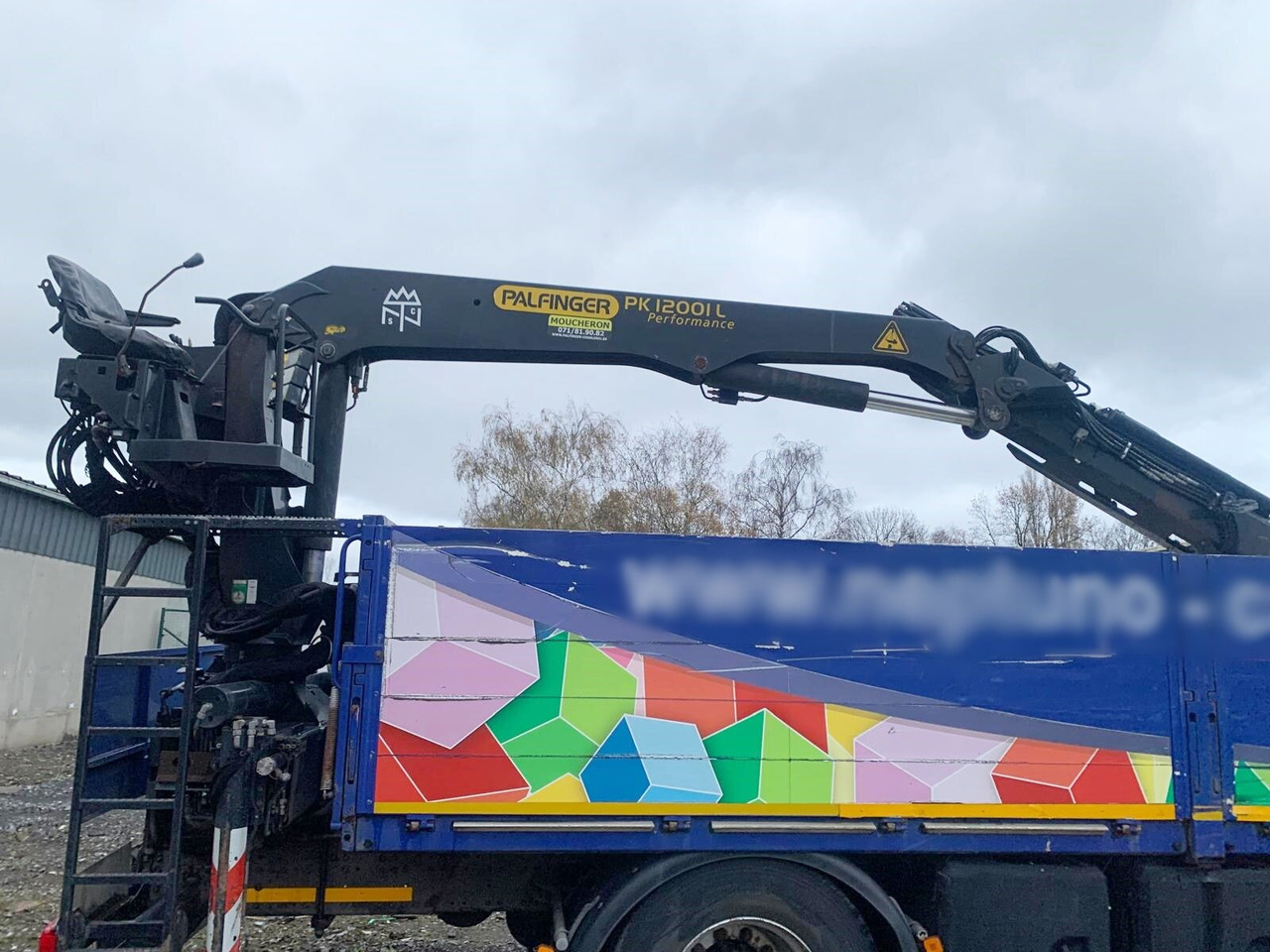 MAN TGM 18.290 4x2 BL mit MOTORSCHADEN! TGM 18.290 4x2 BL, Heckkran Palfinger PK12001L, MOTORSCHADEN! - Samochod ciężarowy z HDS, Samochód ciężarowy skrzyniowy/ Platforma: zdjęcie 5 MAN TGM 18.290 4x2 BL mit MOTORSCHADEN! TGM 18.290 4x2 BL, Heckkran Palfinger PK12001L, MOTORSCHADEN! - Samochod ciężarowy z HDS, Samochód ciężarowy skrzyniowy/ Platforma: zdjęcie 5