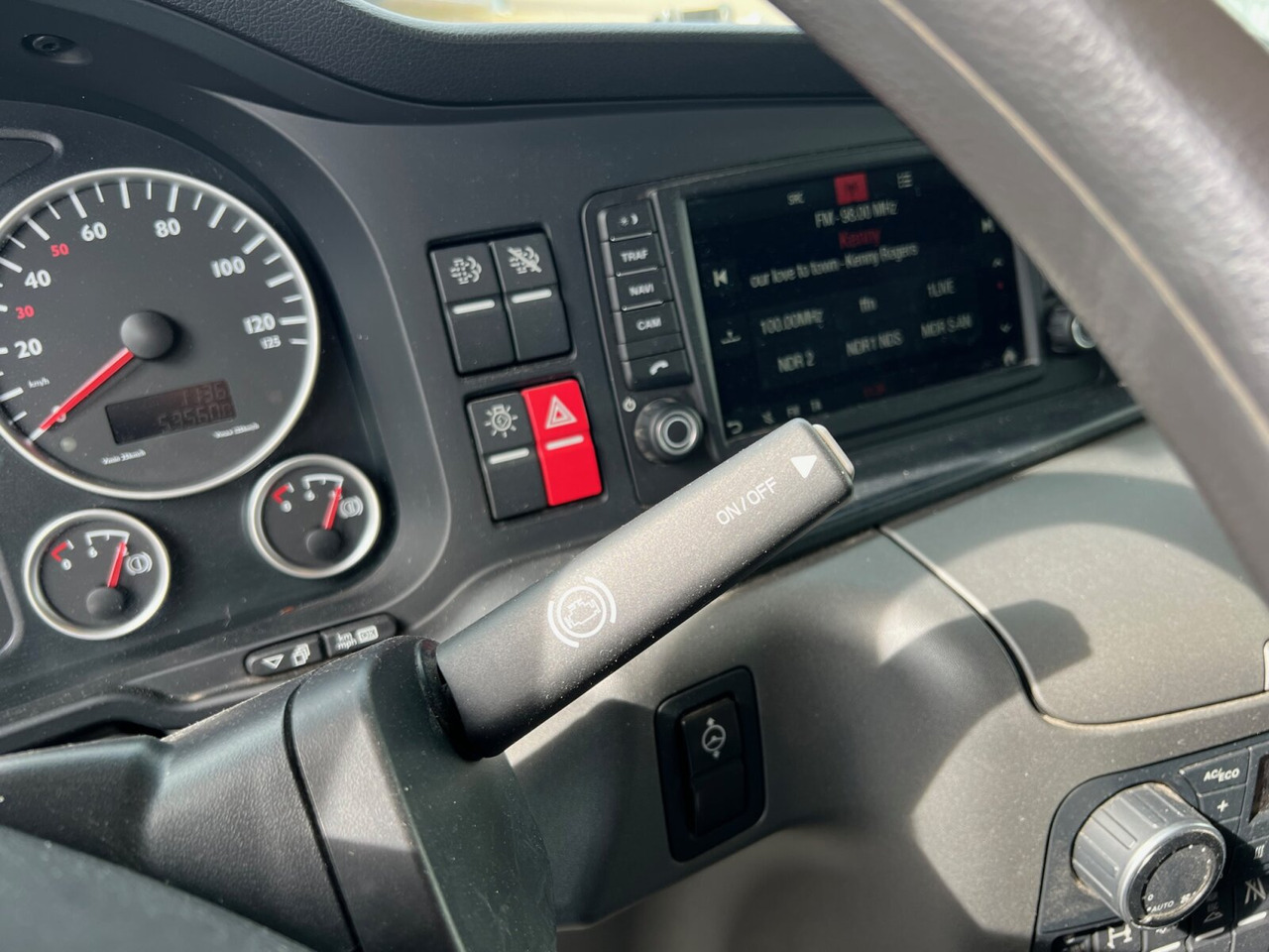 MAN TGS 26.360/400 6x2-4 BL TGS 26.360/400 6x2-4 BL, Lenk-/Lift, Kran Atlas AK 206.3E A5, Funk - Ciężarówka hakowiec, Samochod ciężarowy z HDS: zdjęcie 2 MAN TGS 26.360/400 6x2-4 BL TGS 26.360/400 6x2-4 BL, Lenk-/Lift, Kran Atlas AK 206.3E A5, Funk - Ciężarówka hakowiec, Samochod ciężarowy z HDS: zdjęcie 2