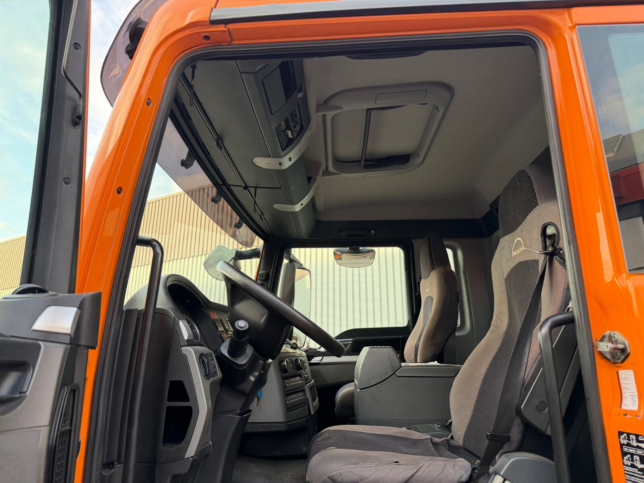 MAN TGS 26.400 6x2-4 BL TGS 26.400 6x2-4 BL, Motorabtrieb, Lenk-/Liftachse, Kran Epsilon Q180ZR95TR - Ciężarówka hakowiec, Samochod ciężarowy z HDS: zdjęcie 5 MAN TGS 26.400 6x2-4 BL TGS 26.400 6x2-4 BL, Motorabtrieb, Lenk-/Liftachse, Kran Epsilon Q180ZR95TR - Ciężarówka hakowiec, Samochod ciężarowy z HDS: zdjęcie 5