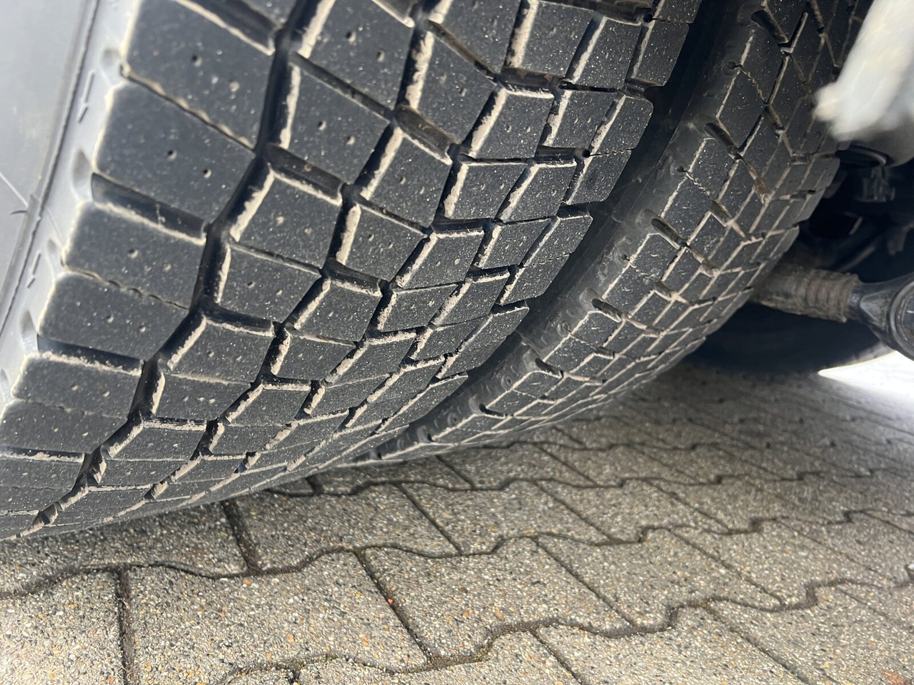 MAN TGS 26.400 6x2-4 LL TGS 26.400 6x2-4 LL, Navi, Lenk-/Liftachse, Heckkran Palfinger PK20001-K B, Funk - Samochod ciężarowy z HDS, Samochód ciężarowy skrzyniowy/ Platforma: zdjęcie 5 MAN TGS 26.400 6x2-4 LL TGS 26.400 6x2-4 LL, Navi, Lenk-/Liftachse, Heckkran Palfinger PK20001-K B, Funk - Samochod ciężarowy z HDS, Samochód ciężarowy skrzyniowy/ Platforma: zdjęcie 5