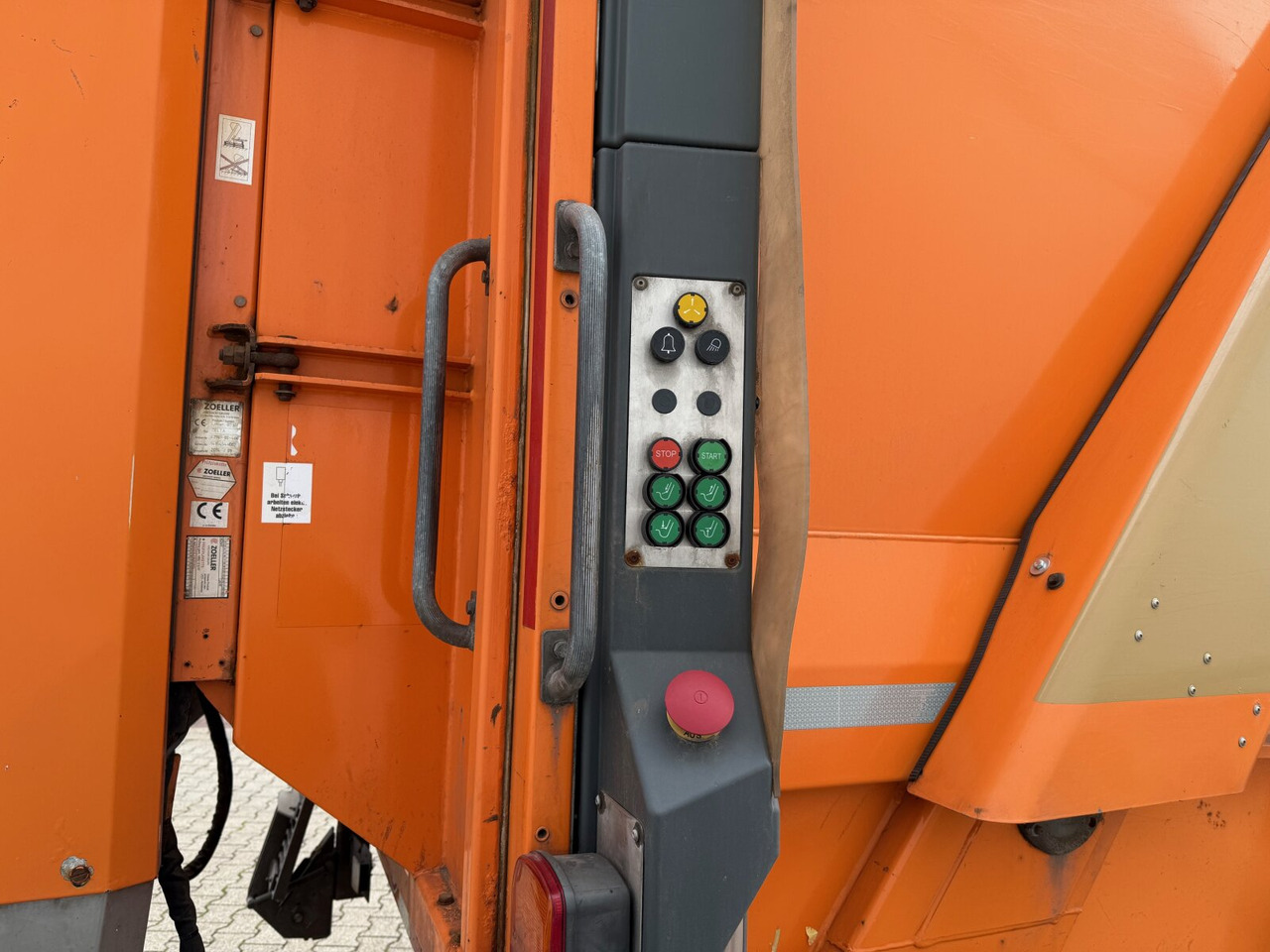 Śmieciarka dla transportowania śmieci MAN TGS 35.360 8x2-6 BL TGS 35.360 8x2-6 BL, 2x Lenkachse, Zöller Medium XL, Zöller-Schüttung: zdjęcie 10 Śmieciarka dla transportowania śmieci MAN TGS 35.360 8x2-6 BL TGS 35.360 8x2-6 BL, 2x Lenkachse, Zöller Medium XL, Zöller-Schüttung: zdjęcie 10