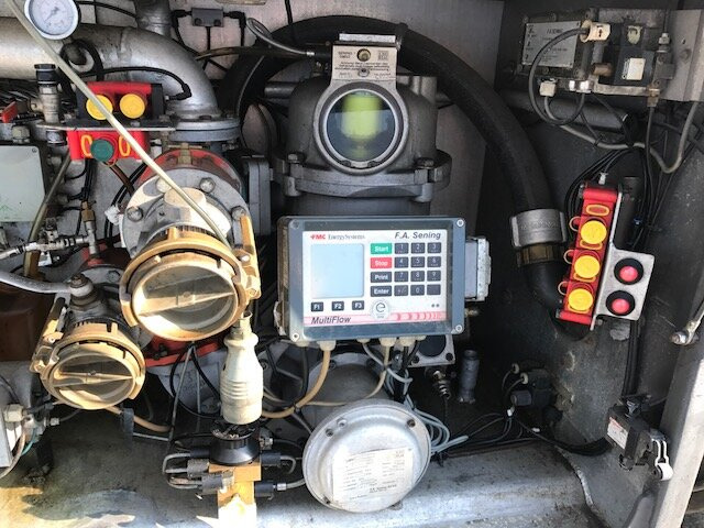 Mercedes-Benz Actros 1841 L 4x2 Actros 1841 L 4x2, Esterer Tankaufbau ca. 13.500l, 2 Kammern - Samochód ciężarowy cysterna: zdjęcie 2 Mercedes-Benz Actros 1841 L 4x2 Actros 1841 L 4x2, Esterer Tankaufbau ca. 13.500l, 2 Kammern - Samochód ciężarowy cysterna: zdjęcie 2