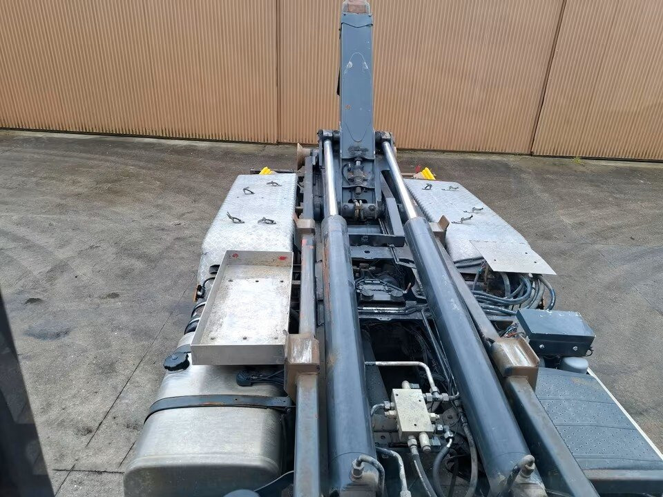 Mercedes-Benz Actros 2644 LK 6x4 Actros 2644 LK 6x4 VDL Abrollanlage - Ciężarówka hakowiec: zdjęcie 4 Mercedes-Benz Actros 2644 LK 6x4 Actros 2644 LK 6x4 VDL Abrollanlage - Ciężarówka hakowiec: zdjęcie 4