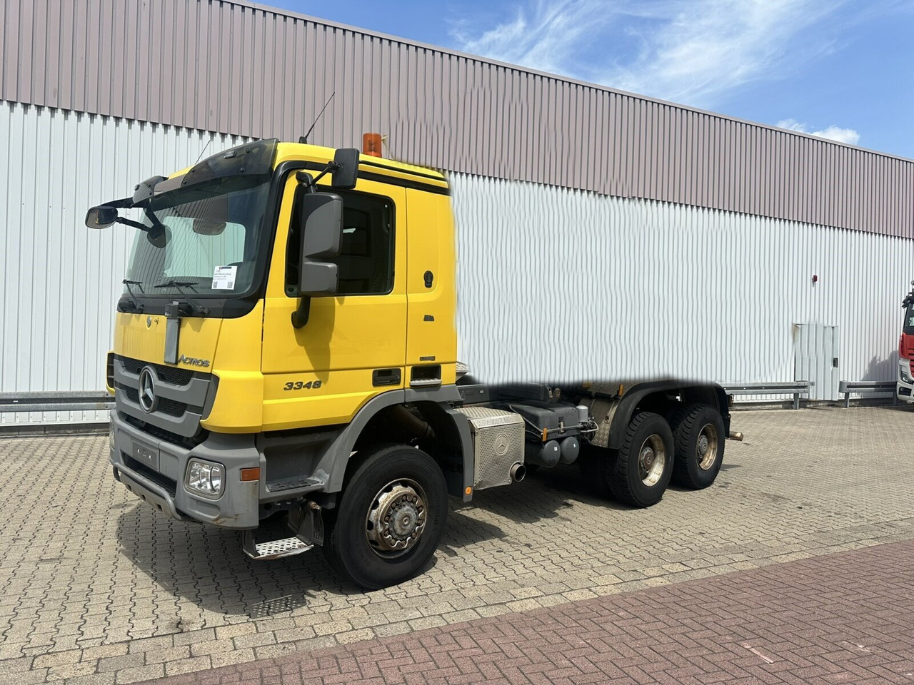 Mercedes-Benz Actros 3348 AK 6x6 Actros 3348 AK 6x6 - Samochód ciężarowe pod zabudowę: zdjęcie 1 Mercedes-Benz Actros 3348 AK 6x6 Actros 3348 AK 6x6 - Samochód ciężarowe pod zabudowę: zdjęcie 1