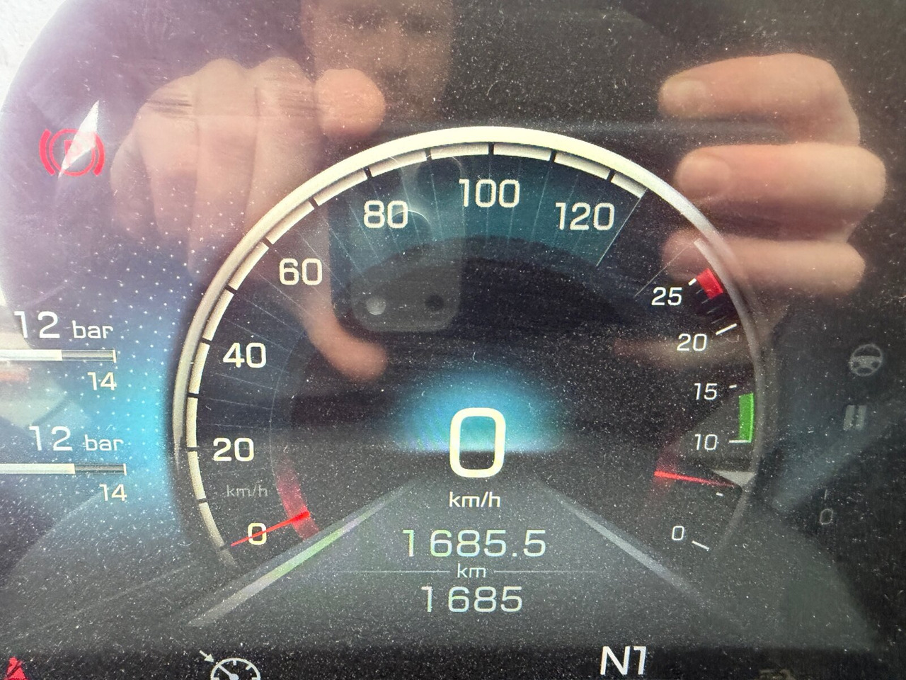 Mercedes-Benz Arocs 1840 K 4x2 Arocs 1840 K 4x2, MultimediaCockpit, 2x Nebenantrieb, NMV & Motorabtrieb - Samochód ciężarowe pod zabudowę: zdjęcie 3 Mercedes-Benz Arocs 1840 K 4x2 Arocs 1840 K 4x2, MultimediaCockpit, 2x Nebenantrieb, NMV & Motorabtrieb - Samochód ciężarowe pod zabudowę: zdjęcie 3