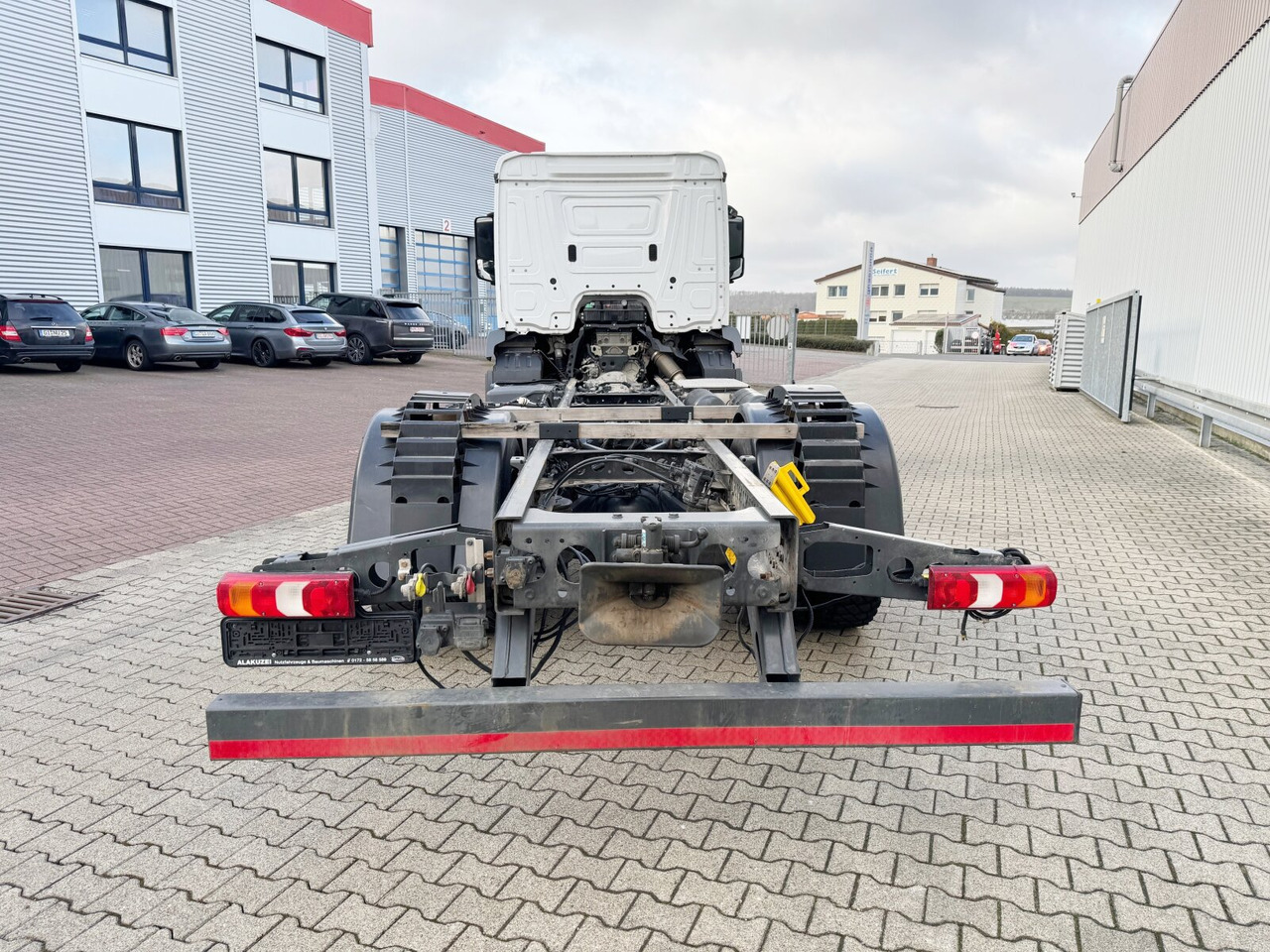 Samochód ciężarowe pod zabudowę Mercedes-Benz Arocs 1840 L 4x2 Arocs 1840 L 4x2, MultimediaCockpit, Navi: zdjęcie 10 Samochód ciężarowe pod zabudowę Mercedes-Benz Arocs 1840 L 4x2 Arocs 1840 L 4x2, MultimediaCockpit, Navi: zdjęcie 10