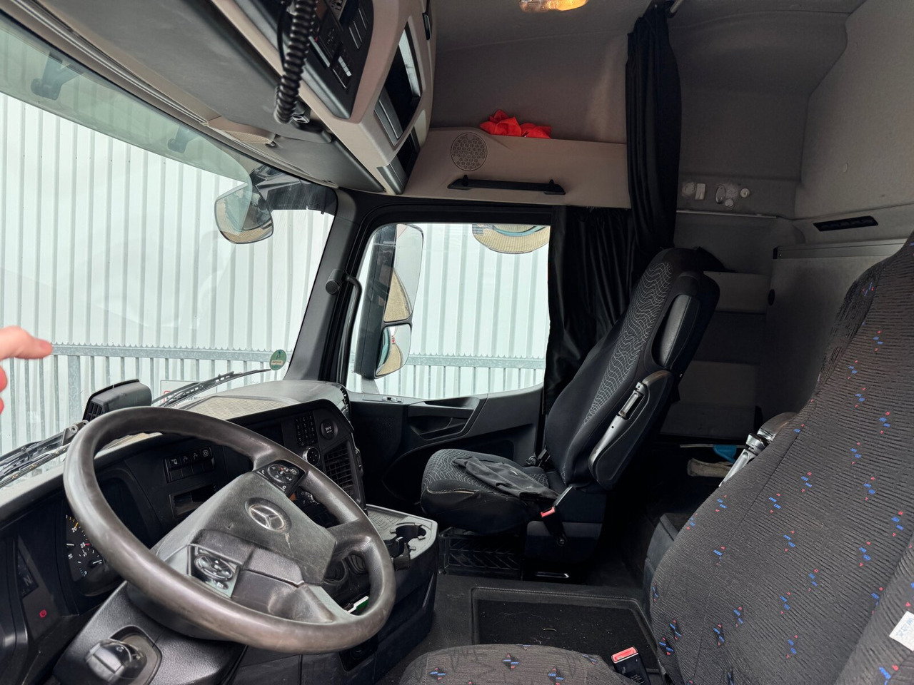 Mercedes-Benz Arocs 2651 L 6x4 Arocs 2651 L 6x4, Retarder, StreamSpace, Heckkran Epsilon M120L80 - Samochód do drewna, Samochod ciężarowy z HDS: zdjęcie 4 Mercedes-Benz Arocs 2651 L 6x4 Arocs 2651 L 6x4, Retarder, StreamSpace, Heckkran Epsilon M120L80 - Samochód do drewna, Samochod ciężarowy z HDS: zdjęcie 4