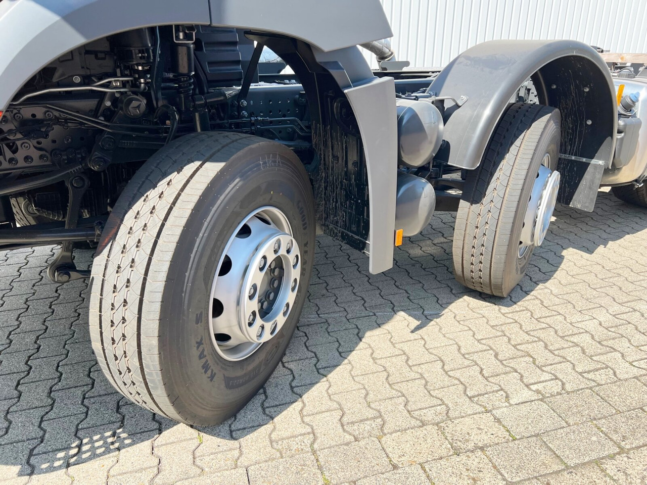 Mercedes-Benz Arocs 3240 8x4 Arocs 3240 8x4, 9/10m³ Mischer - Betonomieszarka: zdjęcie 4 Mercedes-Benz Arocs 3240 8x4 Arocs 3240 8x4, 9/10m³ Mischer - Betonomieszarka: zdjęcie 4