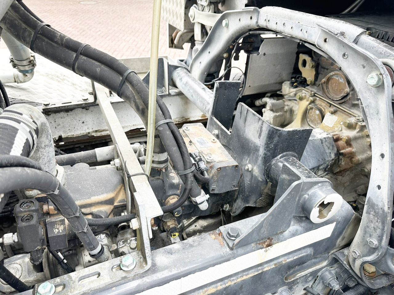 Mercedes-Benz Arocs 3251 8x4/4 Arocs 3251 8x4/4, Betonmischer Liebherr ca. 9m³ - Betonomieszarka: zdjęcie 5 Mercedes-Benz Arocs 3251 8x4/4 Arocs 3251 8x4/4, Betonmischer Liebherr ca. 9m³ - Betonomieszarka: zdjęcie 5