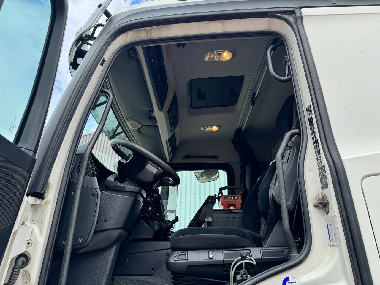 Mercedes-Benz Arocs 3351 AK 6x6 Arocs 3351 AK 6x6, Retarder, Navi, Grounder, Kran Atlas AK 190.2E, Funk - Ciężarówka hakowiec, Samochod ciężarowy z HDS: zdjęcie 5 Mercedes-Benz Arocs 3351 AK 6x6 Arocs 3351 AK 6x6, Retarder, Navi, Grounder, Kran Atlas AK 190.2E, Funk - Ciężarówka hakowiec, Samochod ciężarowy z HDS: zdjęcie 5