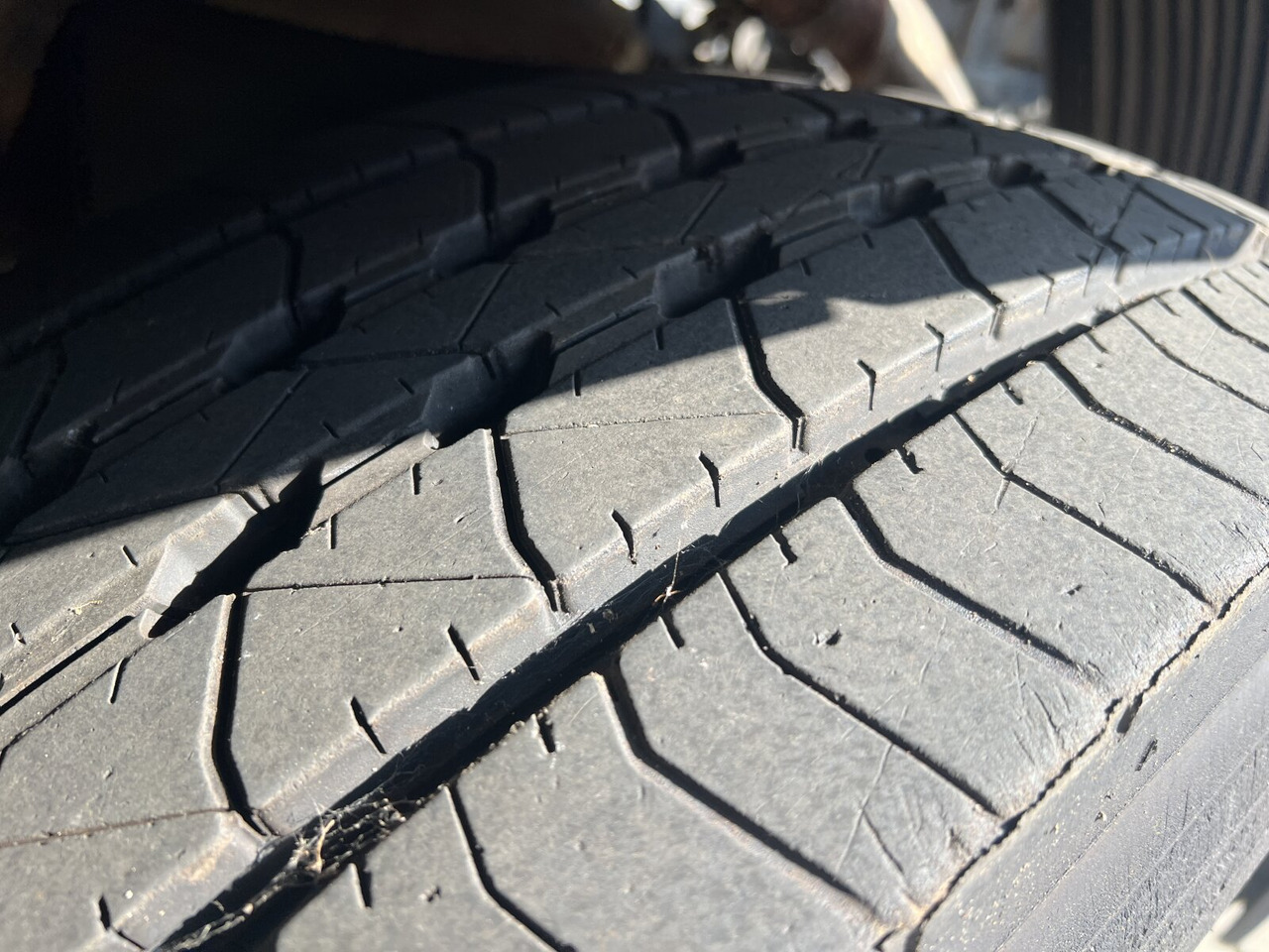 Mercedes-Benz Atego 1828 L 4x2 Atego 1828 L 4x2, Rechtslenker, Winterdienstaustattung - Samochód ciężarowe pod zabudowę: zdjęcie 3 Mercedes-Benz Atego 1828 L 4x2 Atego 1828 L 4x2, Rechtslenker, Winterdienstaustattung - Samochód ciężarowe pod zabudowę: zdjęcie 3