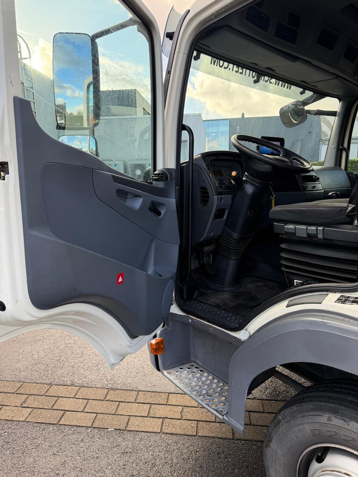 Mercedes-Benz Atego Atego 816 4 x 2 - Samochód ciężarowy skrzyniowy/ Platforma: zdjęcie 2 Mercedes-Benz Atego Atego 816 4 x 2 - Samochód ciężarowy skrzyniowy/ Platforma: zdjęcie 2