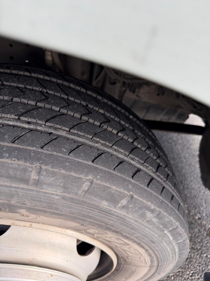 Mercedes-Benz Atego Atego 816 4 x 2 - Samochód ciężarowy skrzyniowy/ Platforma: zdjęcie 3 Mercedes-Benz Atego Atego 816 4 x 2 - Samochód ciężarowy skrzyniowy/ Platforma: zdjęcie 3